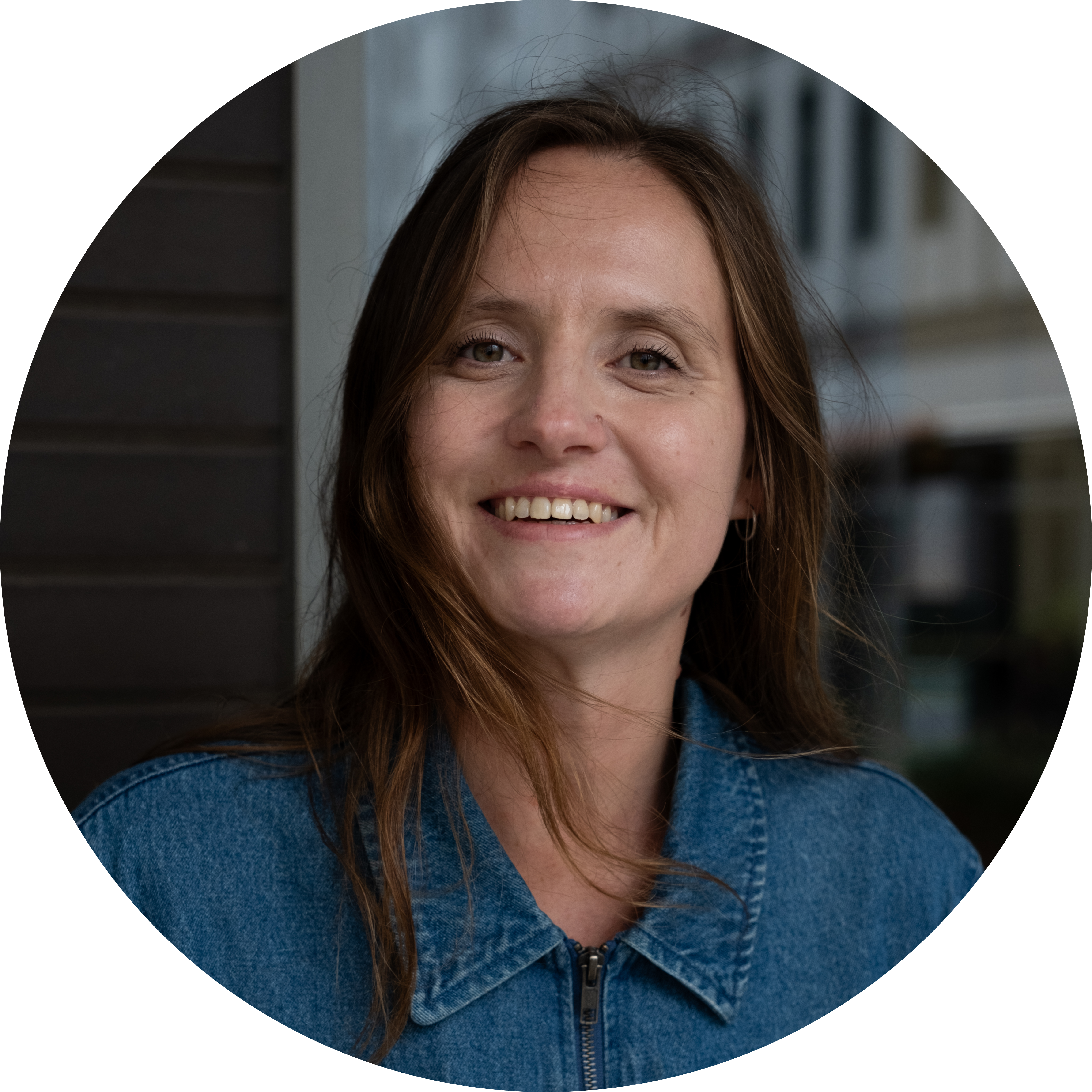 Hélène Bourreau – comédienne, metteuse en scène et professeure de théâtre amateur à Paris 17